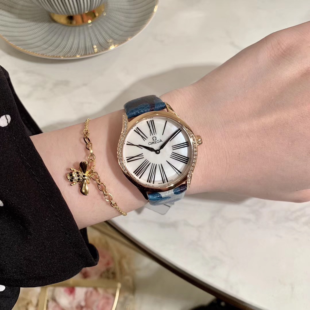 Omega 欧米茄-OMEGA 将华丽与 融合 创造出惊艳巨作 大罗马时代 尺寸36mm 该款腕表备受女性喜爱