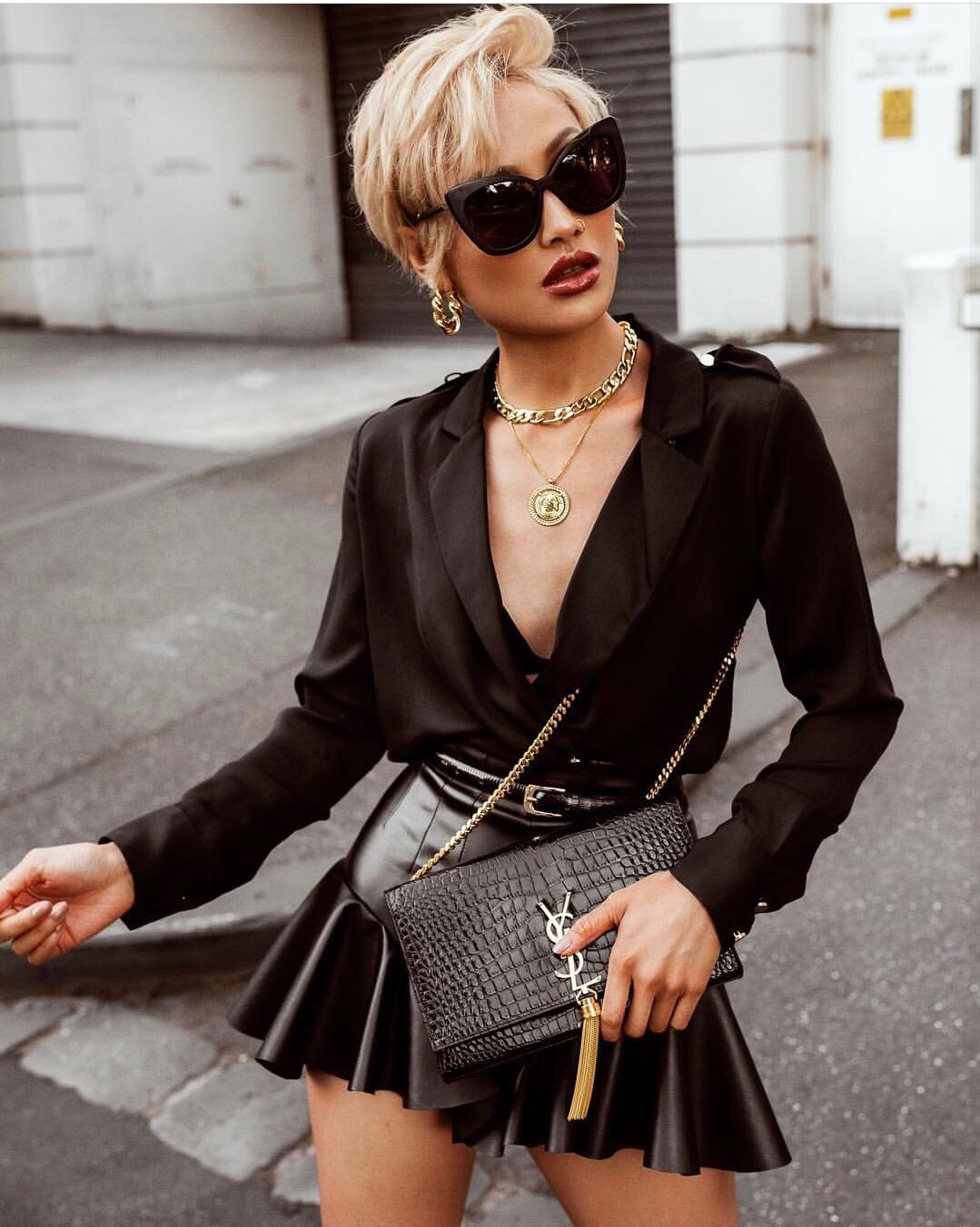 YSL 𝑲𝒂𝒕𝒆 𝟮𝟰𝒄𝒎 鳄鱼纹流苏包 354119黑色/金扣
