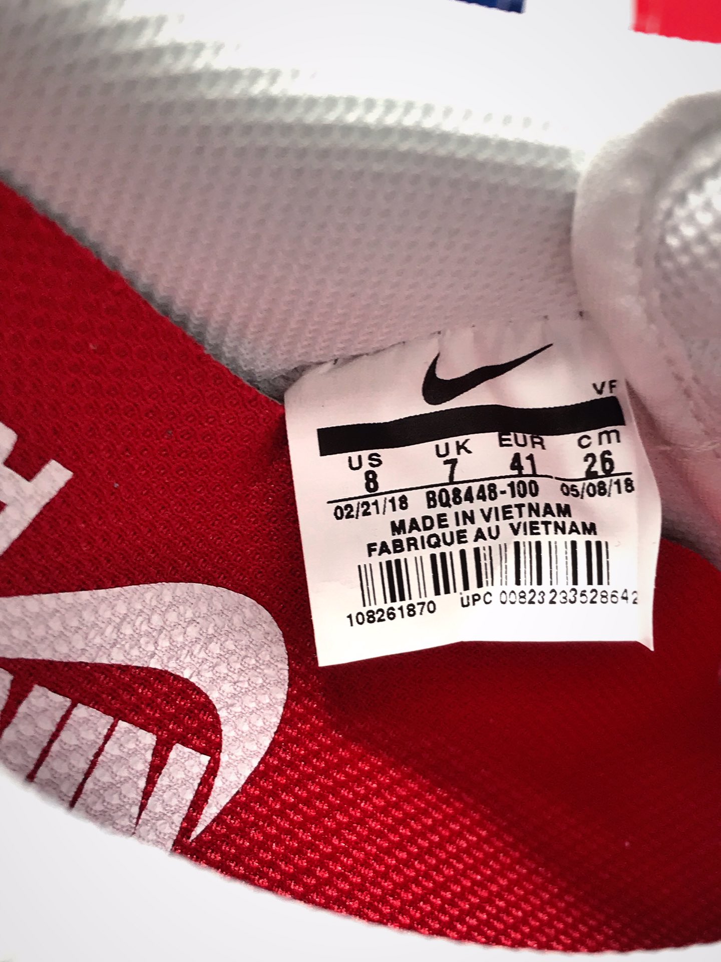 115<br /><br />性价比原装礼盒版本  耐克Nike Air Force 1 Low De Lo Mio 多米尼加 “红蓝炫彩鸳鸯”  经典空军系列AF1 JDI联名 抽屉原盒 ，正确水晶果冻底，正确折边工艺 区别市面错版。<br />官方货号: BQ8448-100 <br />PCSIZE:  40 40.5 41 42 42.5 43 44 45