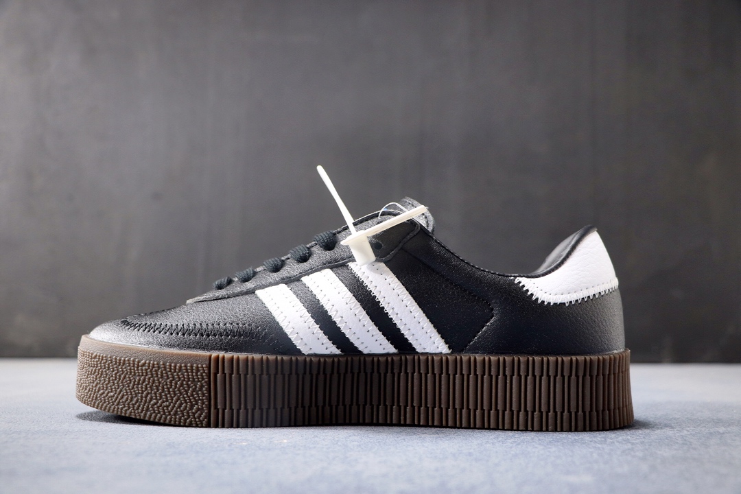 120 公司级 阿迪达斯 Adidas三叶草 Samba Rose W女子低帮厚底板鞋 Adidas Sambarose来自 Samba系列