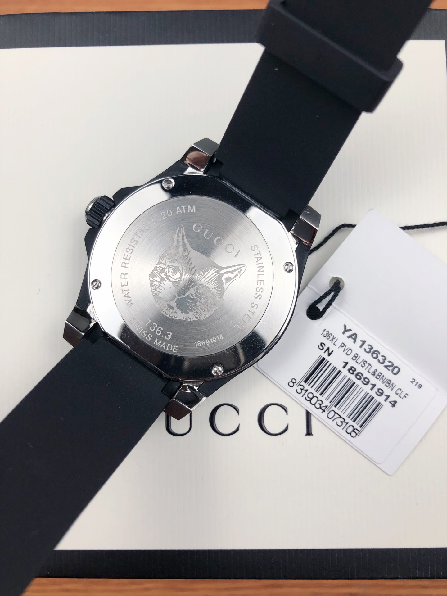 Gucchi 1680 Diving Watch: Stainless Steel, Tiger Head Pattern, Fluorescent Timescale - 图片 7