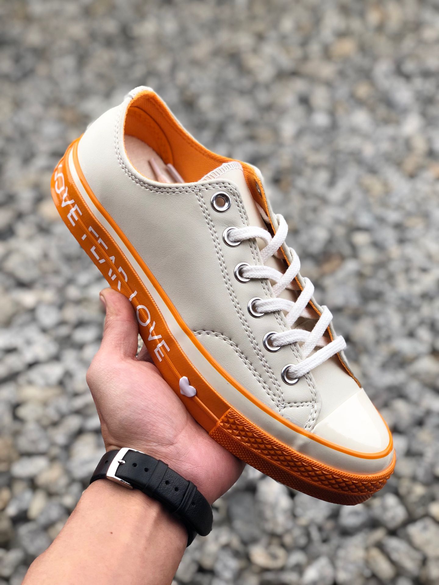 140  匡威Converse Chuck 70 Low Top“Love Graphic”1970低帮头层皮硫化百搭运动板鞋“情人节米白橙” 563474C