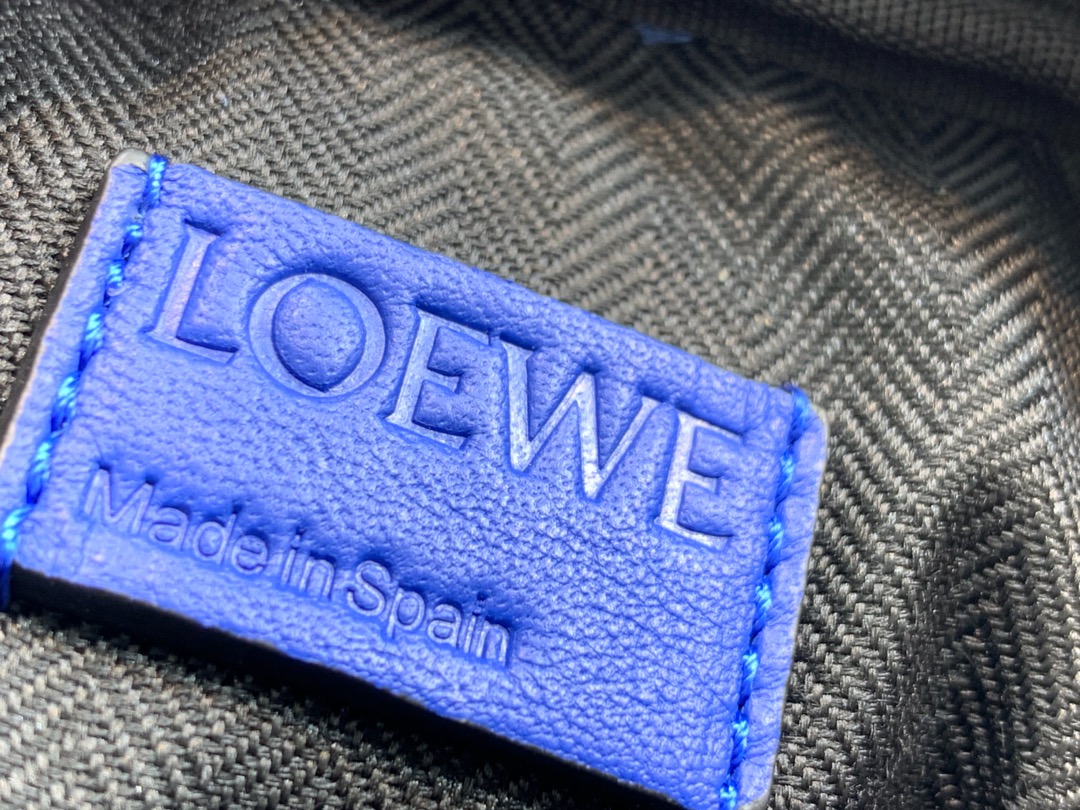 LOEWE罗意威 Military Messenger最新版信使包 0339蓝色