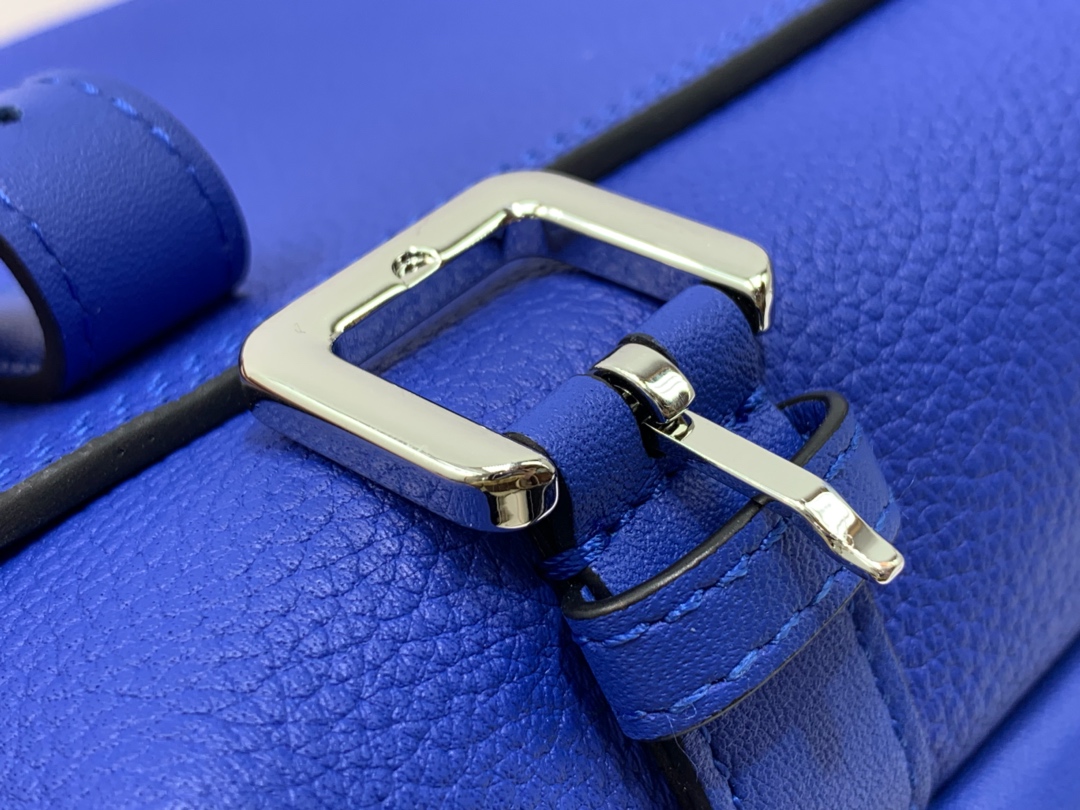 LOEWE罗意威 Military Messenger最新版信使包 0339蓝色