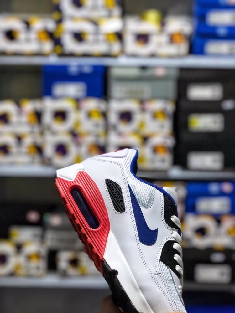 150  支持放店 本地取 <br />公司级真标半码真气垫头层材料 Nike Air Max90 Essential 原盒原标 平台代购指定版本 男鞋透气网面 气垫跑鞋。<br />40 40.5 41 42 42.5 43 44 44.5 45