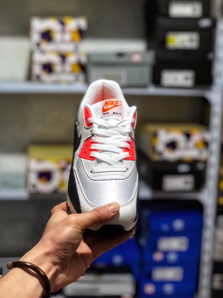 150  支持放店 本地取 <br />公司级真标半码真气垫头层材料 Nike Air Max90 Essential 原盒原标 平台代购指定版本 男鞋透气网面 气垫跑鞋。<br />40 40.5 41 42 42.5 43 44 44.5 45