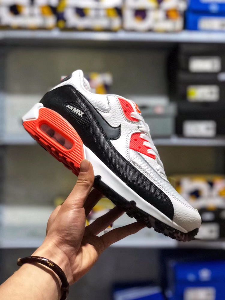 150  支持放店 本地取 <br />公司级真标半码真气垫头层材料 Nike Air Max90 Essential 原盒原标 平台代购指定版本 男鞋透气网面 气垫跑鞋。<br />40 40.5 41 42 42.5 43 44 44.5 45