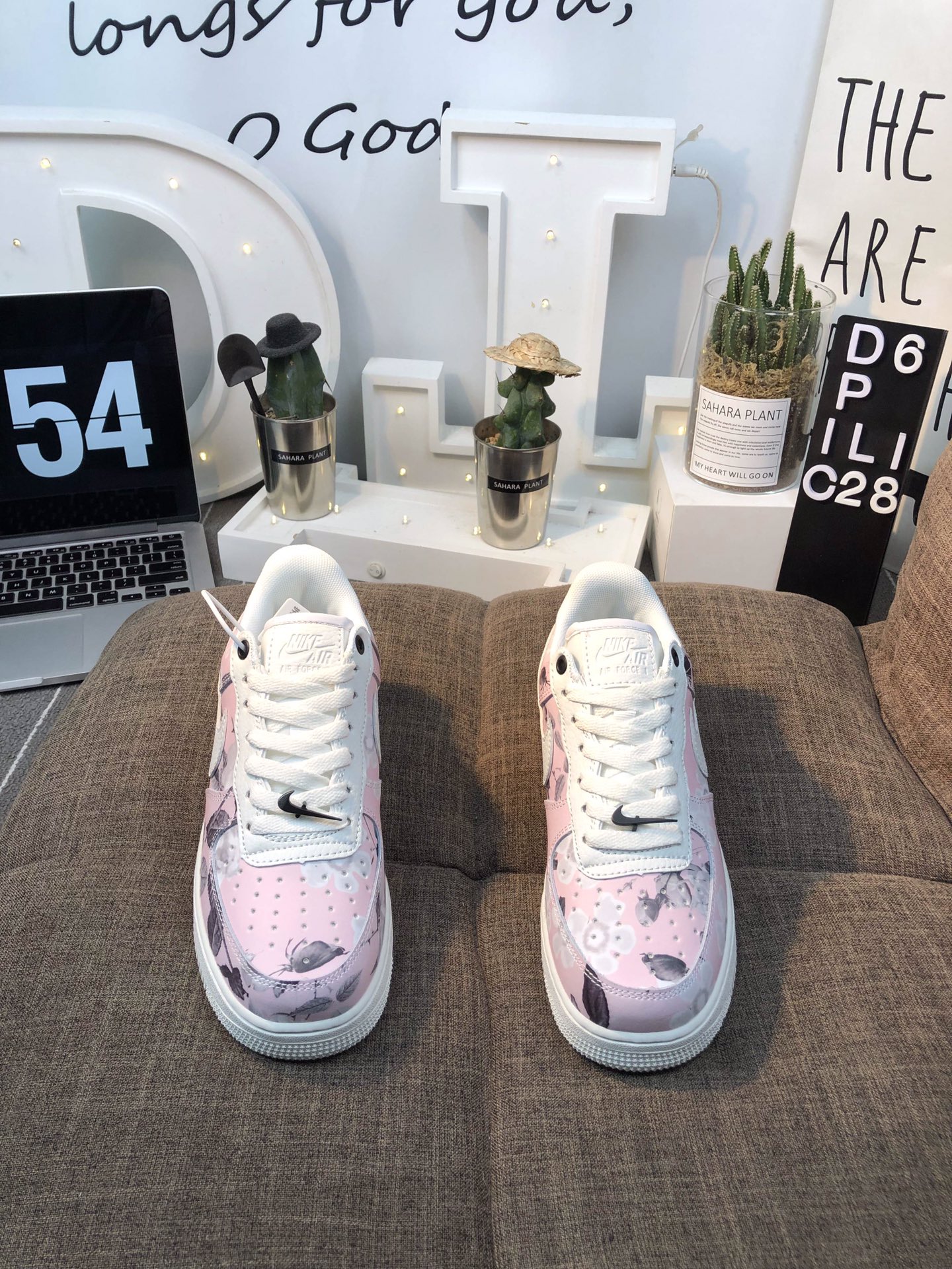 120  公司级 Nike Air Force 1 AF1 白灰花卉女子低帮空军一号板鞋 36 36.5 37.5 38 38.5 39 40