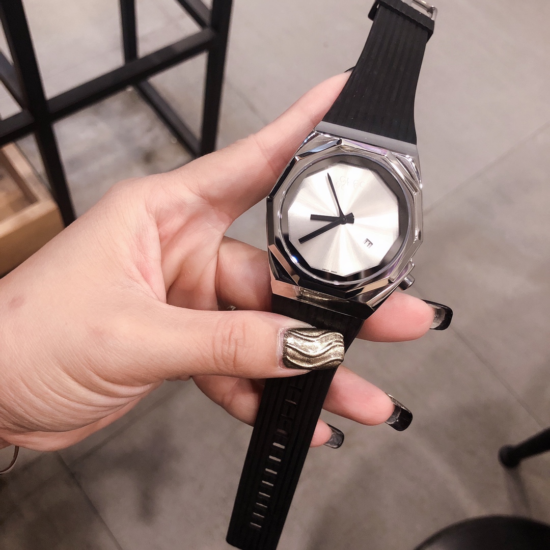 Gucci Watches GCWT1227-441