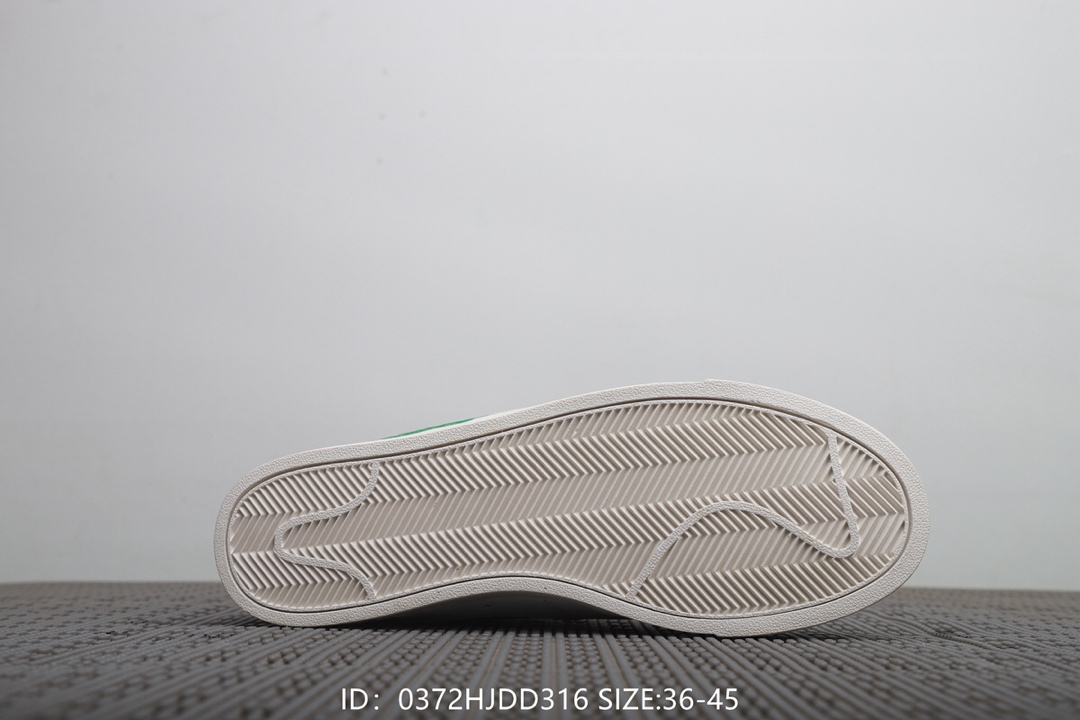 100  耐克Nike Blazer Mid 77 Vntg 高帮开拓者板鞋 男女同款！号码：36-45