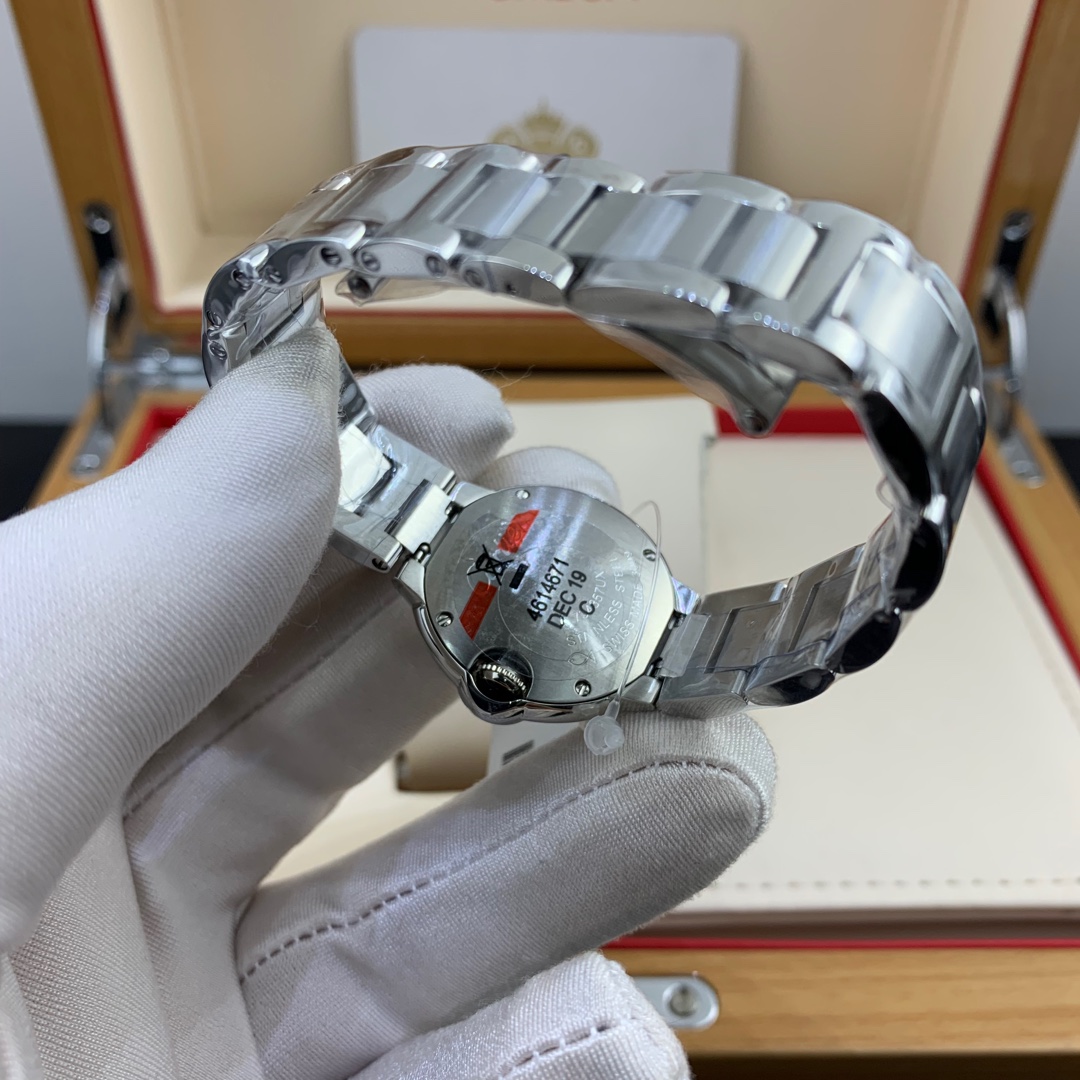 Cartier 皇家 卡地亚蓝气球系列28尺寸女款腕表