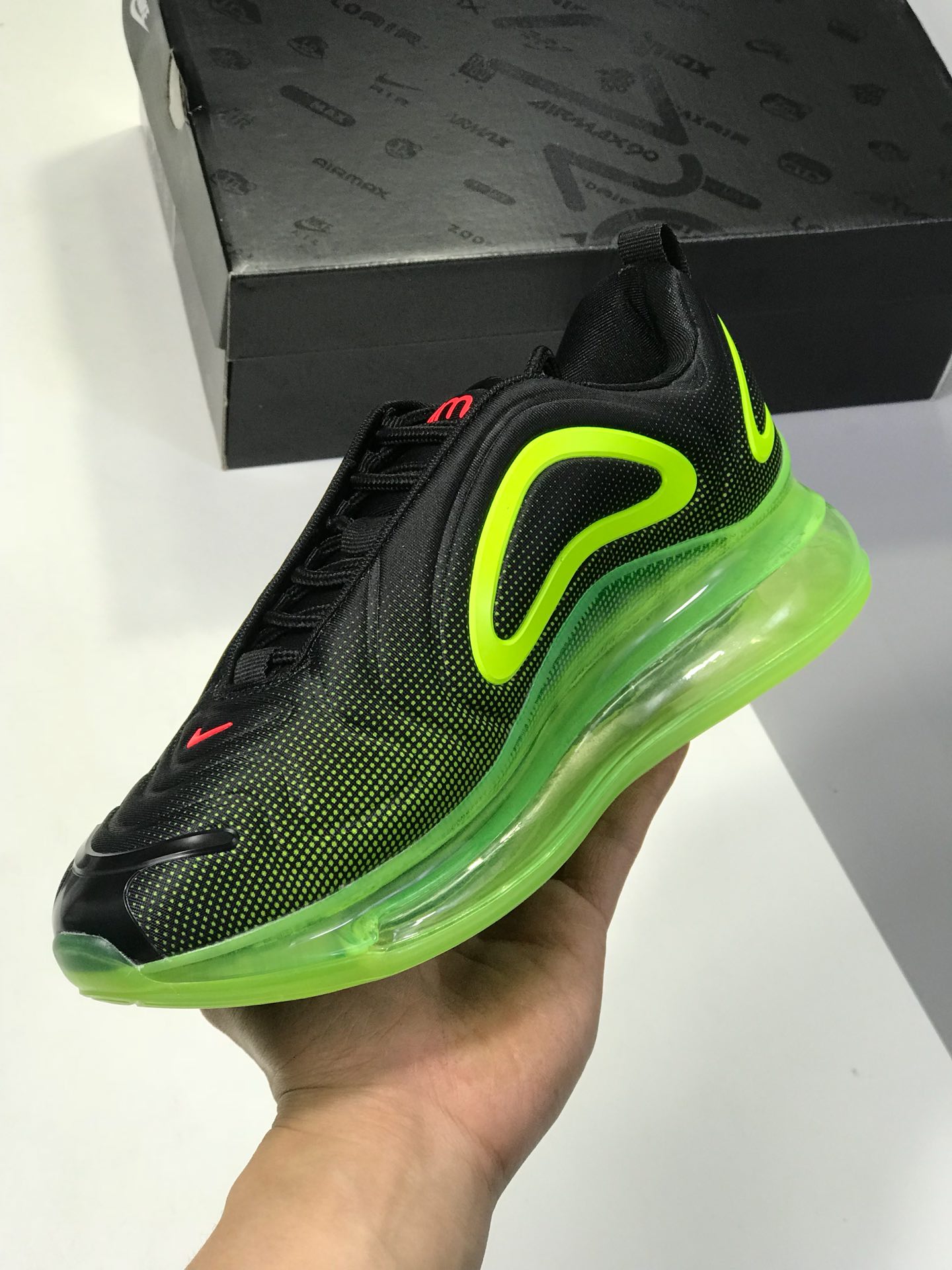 180目前最顶级720 司级小潘底 耐克 Nike Air Max 720 天眼 气垫部分的全新升级 采用全掌一体式设计