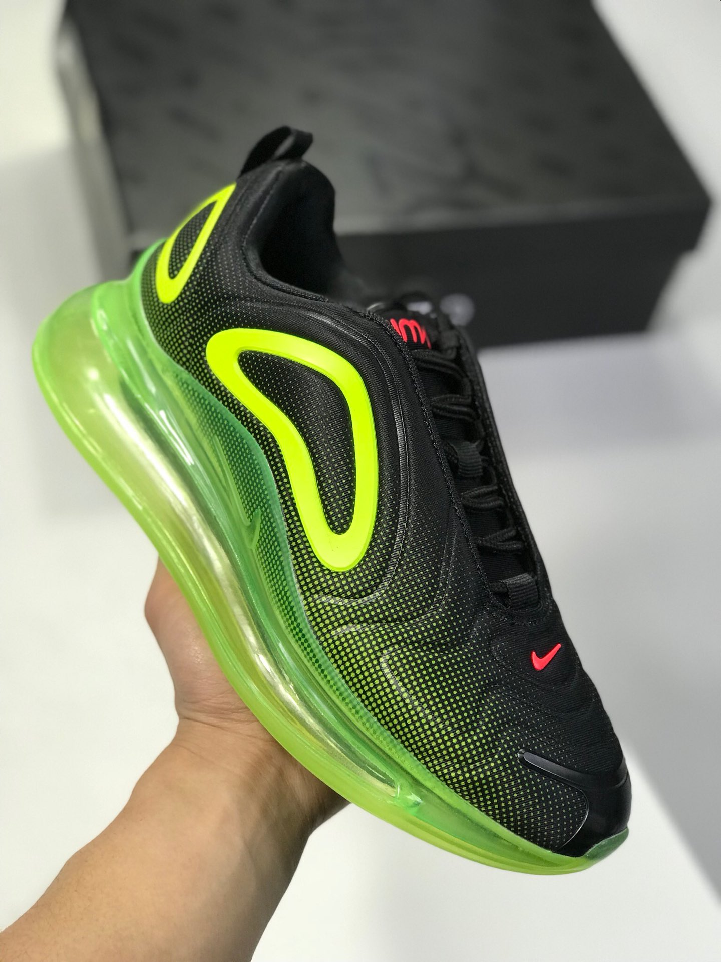 180目前最顶级720 司级小潘底 耐克 Nike Air Max 720 天眼 气垫部分的全新升级 采用全掌一体式设计