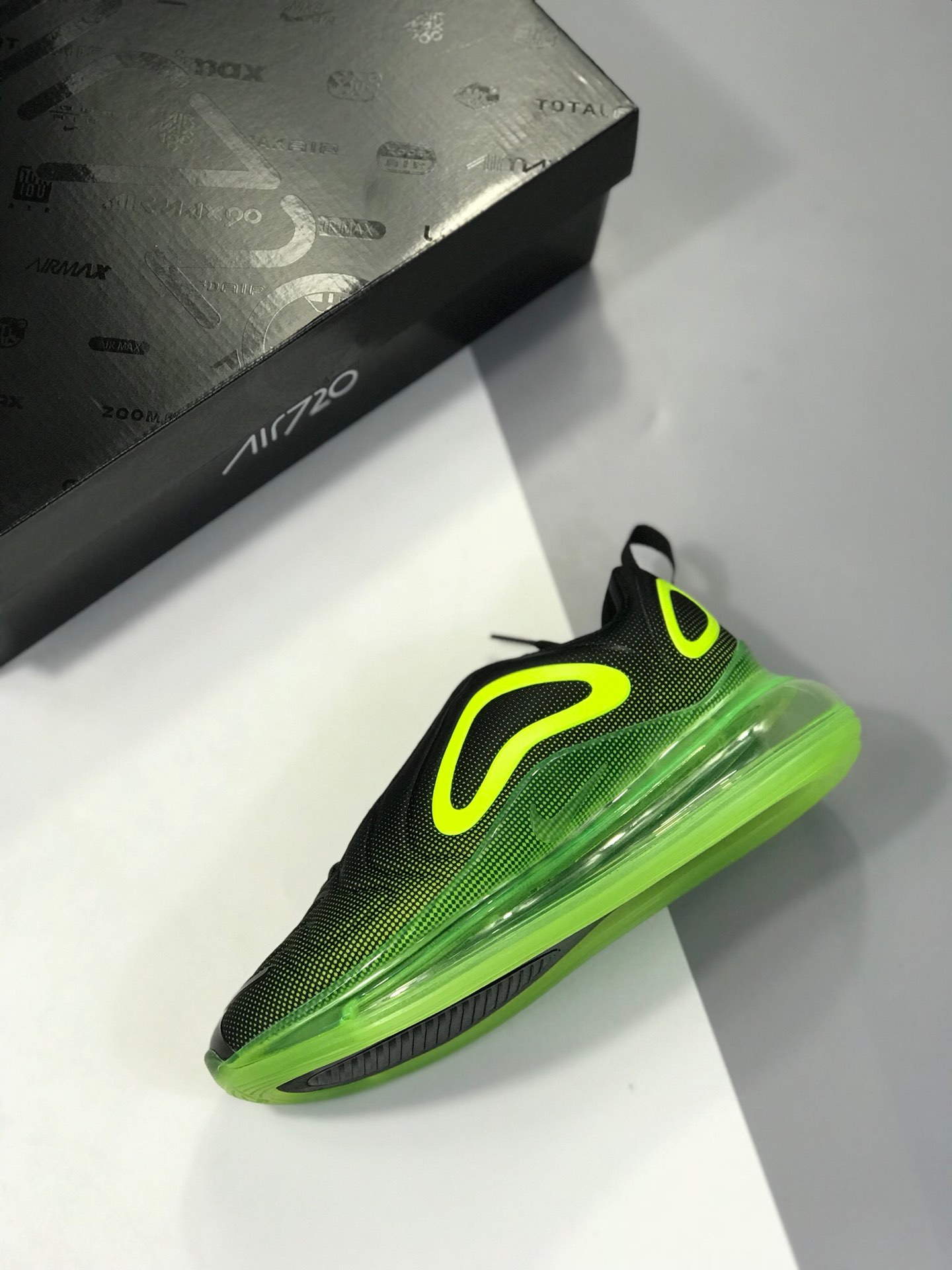 180目前最顶级720 司级小潘底 耐克 Nike Air Max 720 天眼 气垫部分的全新升级 采用全掌一体式设计