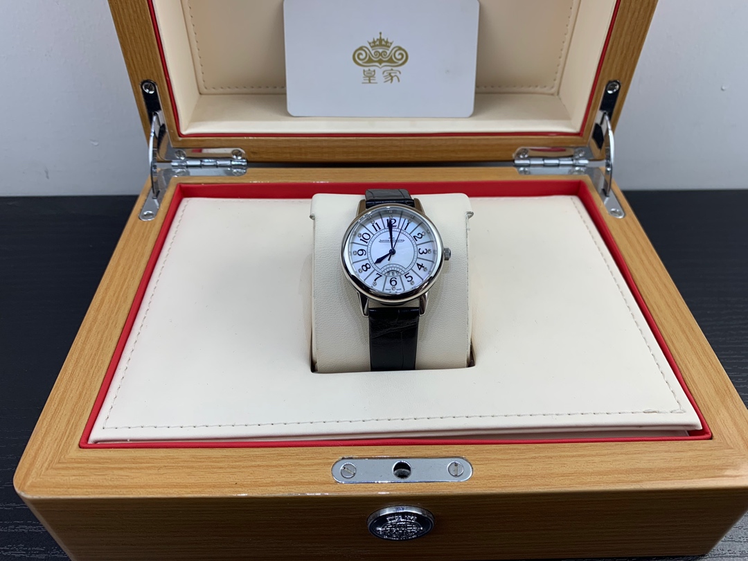 Cartier 皇家 积家约会女款腕表
