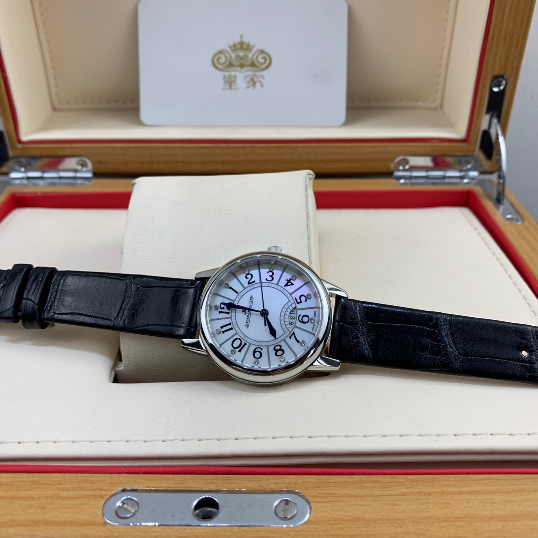 Cartier 皇家 积家约会女款腕表