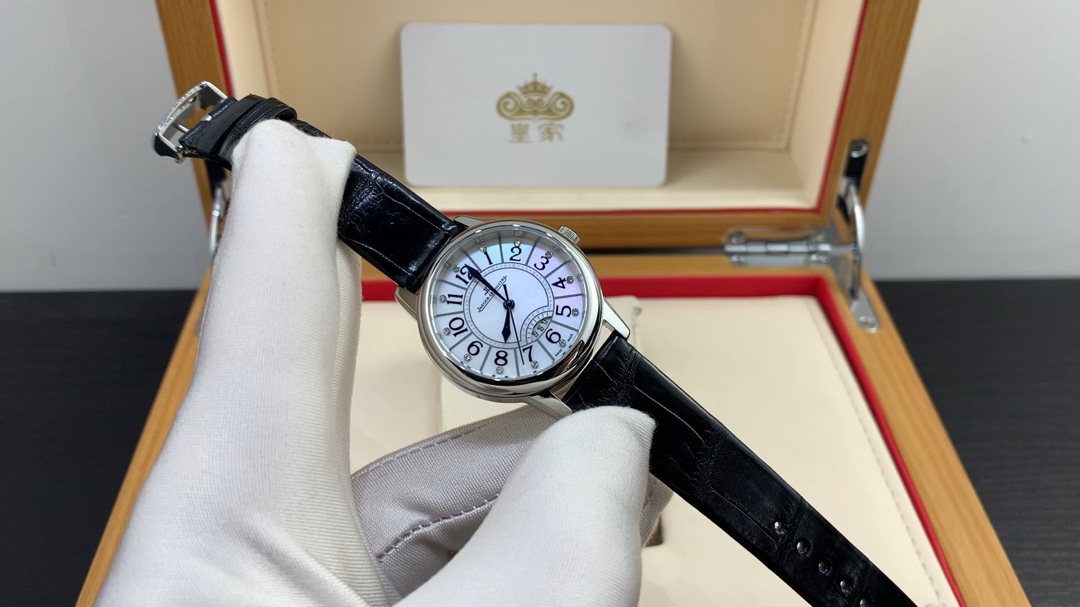Cartier 皇家 积家约会女款腕表视频欣赏