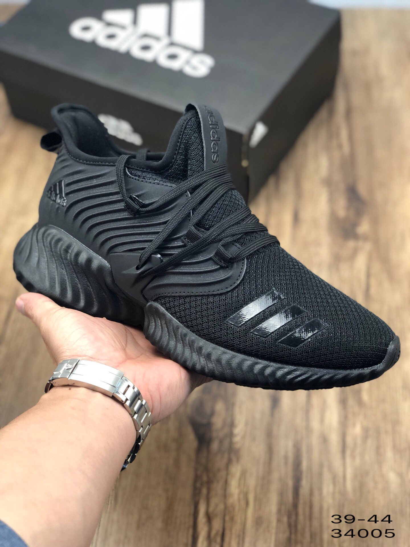 135阿迪达斯 Adidas Alphabounce 阿尔法编织网面透气 马牌橡胶外底耐磨减震极具回弹性 运动跑步鞋