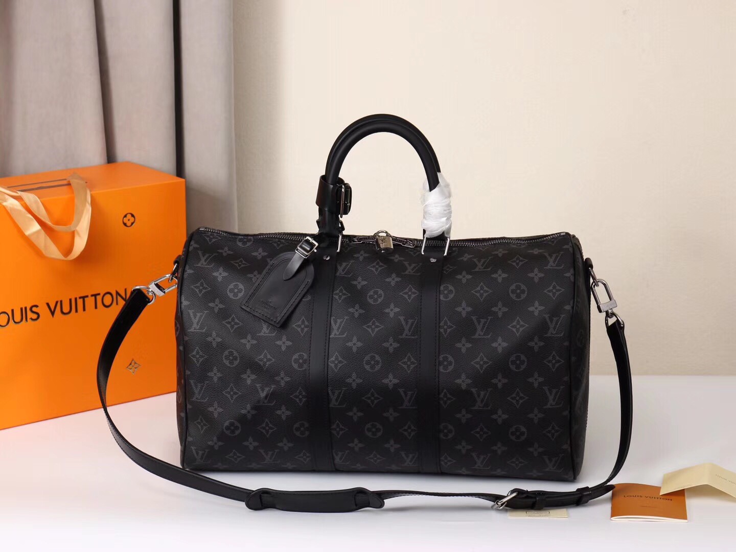 Louis Vuitton LV Keepall Travel Bags Black Grey Silver Epi Canvas Cowhide Fabric M40569