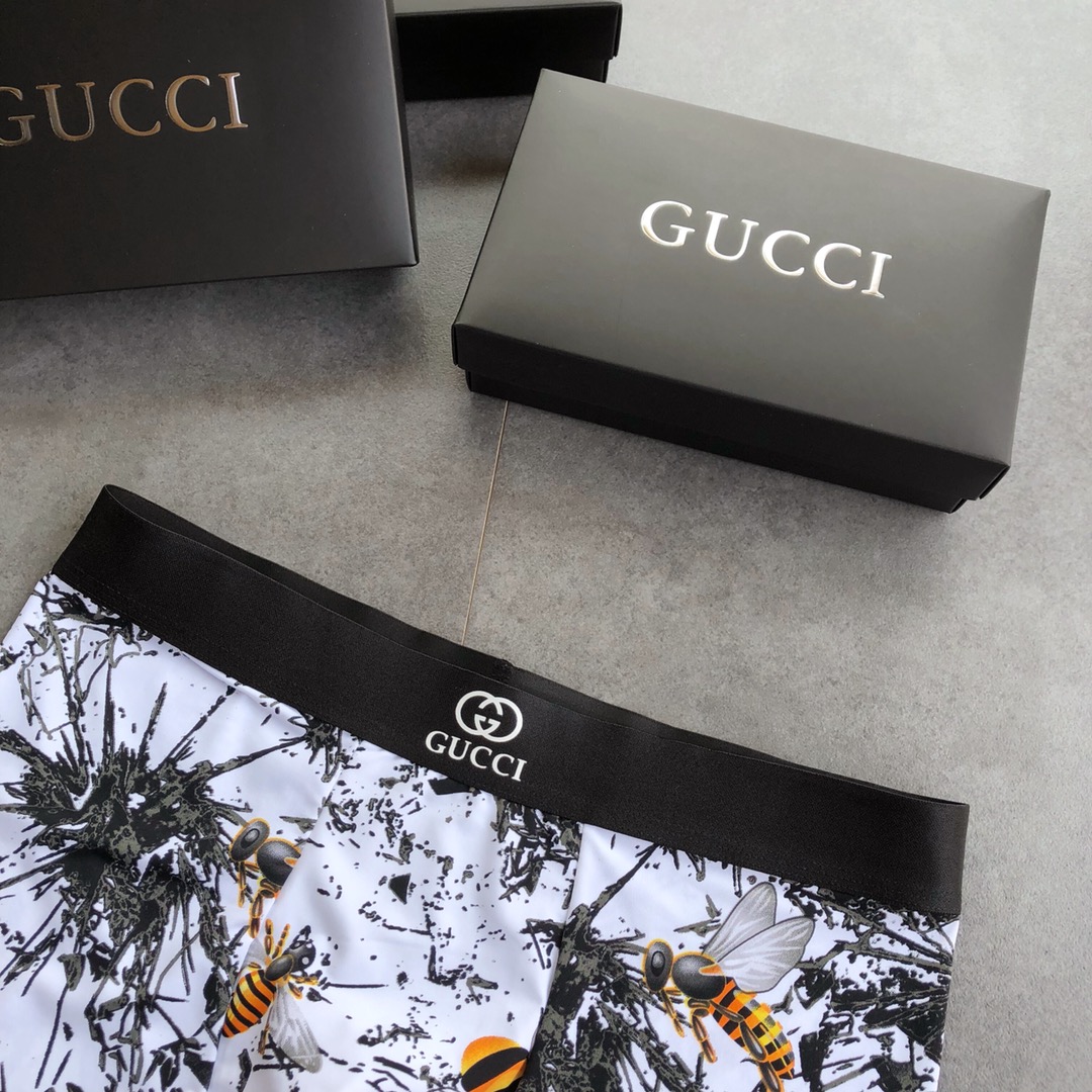  GUCCI 古奇 精美小蜜蜂 清新水墨风格 时尚男士内裤 采用高进口牛奶丝 轻薄透气丝滑舒爽健康 一片
