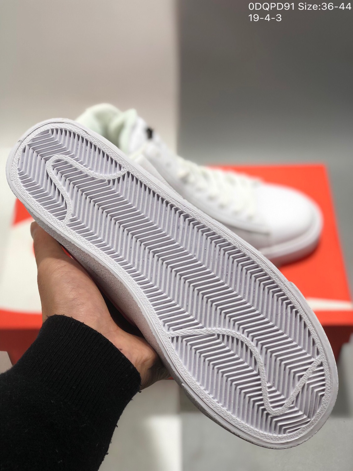 100<br /> Nike耐克开拓者blazer low mid REDEL复古板鞋 36-44火