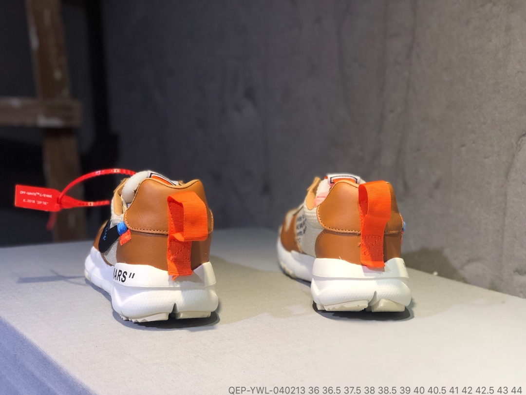 130  真标半码  <br />Nike Big Swoosh 宇航员联名款 QEP-YWL-040213 <br />尺码：36 36.5 37.5 38 38.5 39 40 40.5 41 42 42.5 43 44