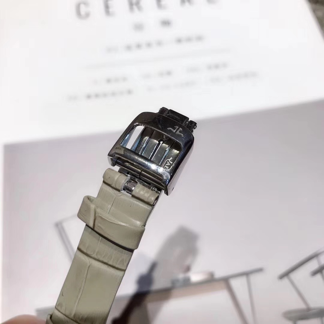 Cartier 积家约会月相复杂女款配奶奶灰表带