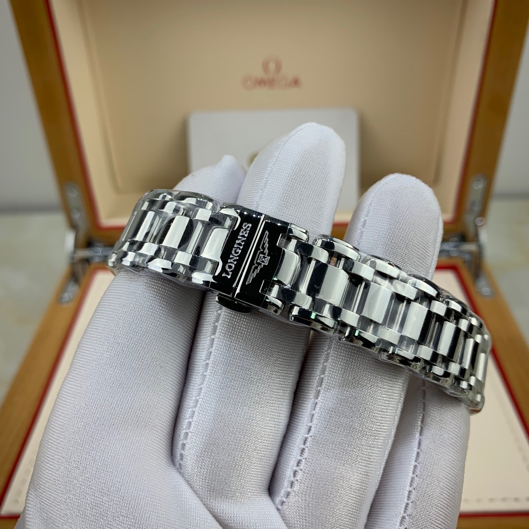 Longines 皇家 浪琴心月系列女款腕表