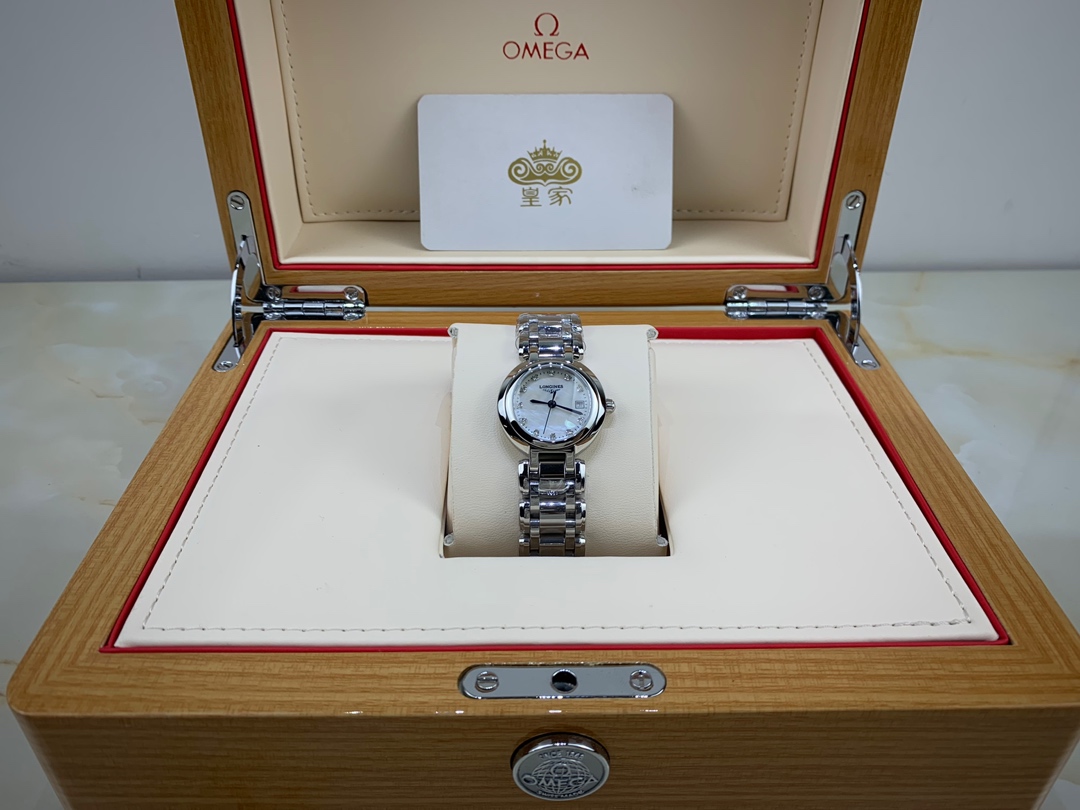Longines 皇家 浪琴心月系列女款腕表