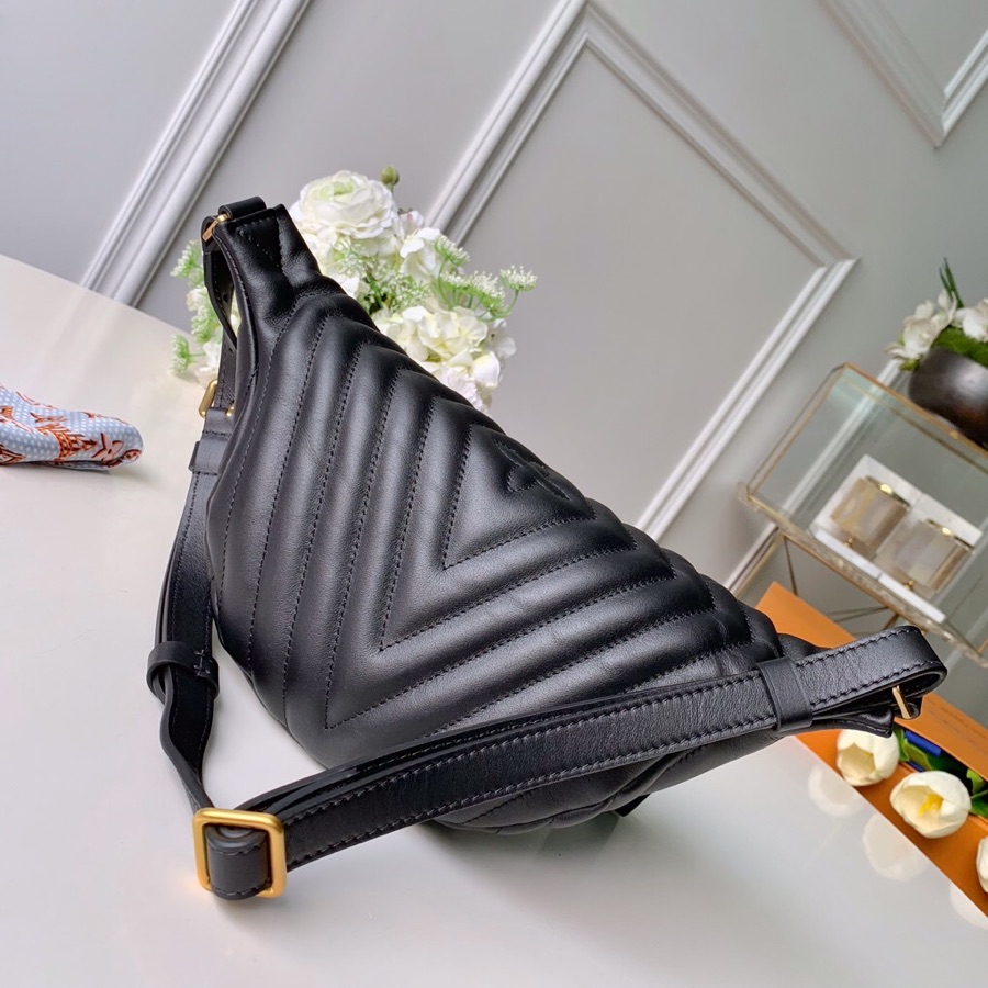 Louis Vuitton LV Black New Wave Bum Bag M53750