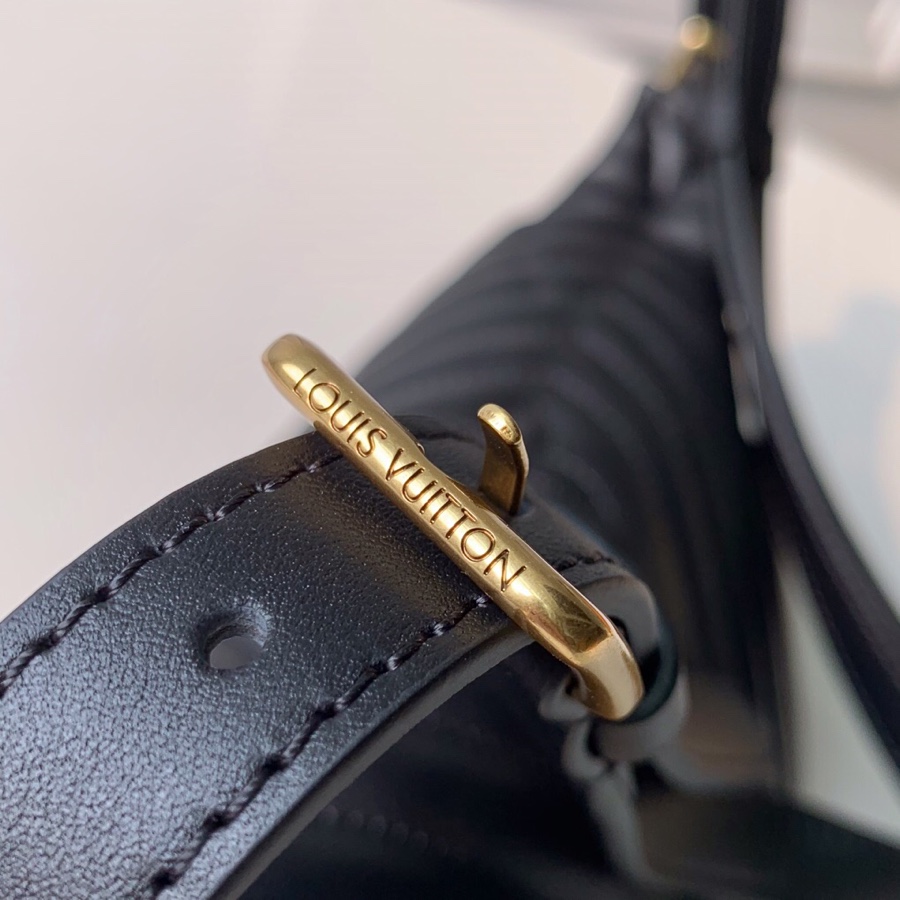 Louis Vuitton LV Black New Wave Bum Bag M53750