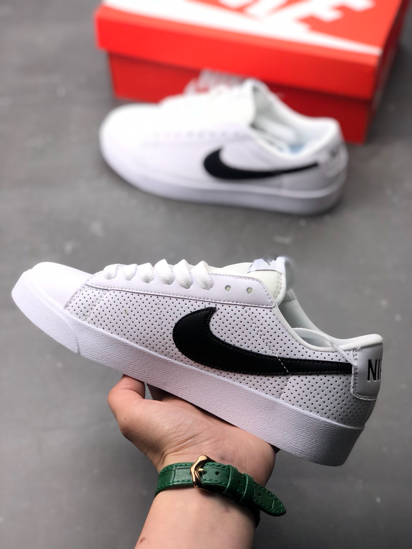 110公司级 终端供应 Nike Blazer Low LX 冲孔透气板鞋 开拓者硫化新配色 新底款式 情侣鞋