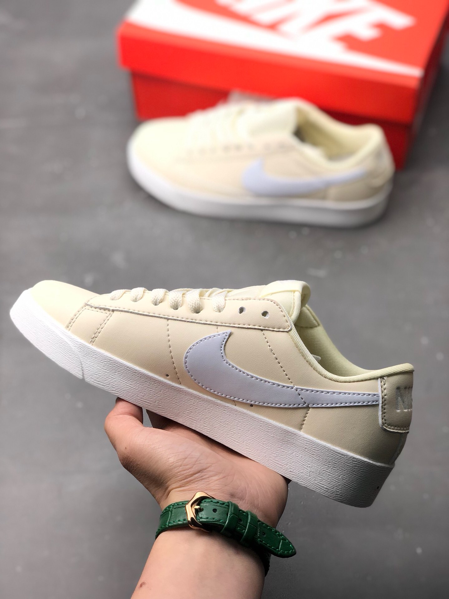 110公司级 终端供应 Nike Blazer Low LX 冲孔透气板鞋 开拓者硫化新配色 新底款式 情侣鞋