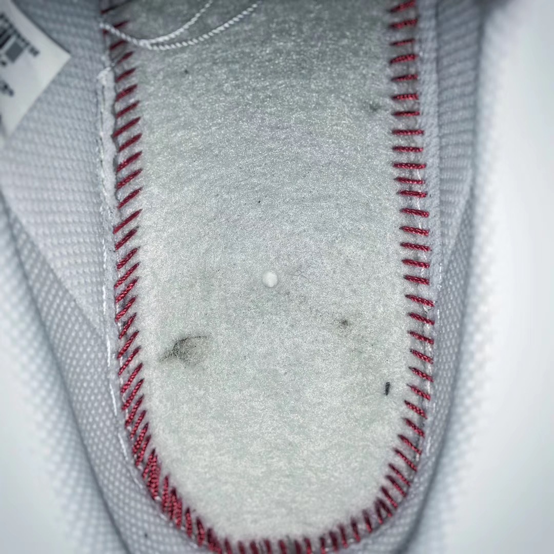 190  Nike Air Force 1 Low 低帮空军一号休闲板鞋 “白红勾印花NIKE”原盒原标全头层 货号：AO2423-102<br />尺码：36 36.5 37.5 38 38.5 39 40 40.5 41 42 42.5 43 44 44.5 45