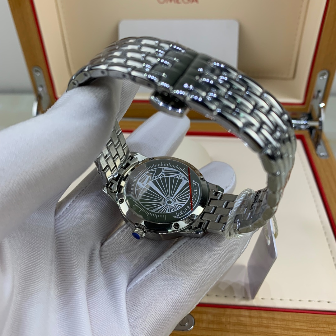 Cartier 皇家 积家约会系列女款腕表