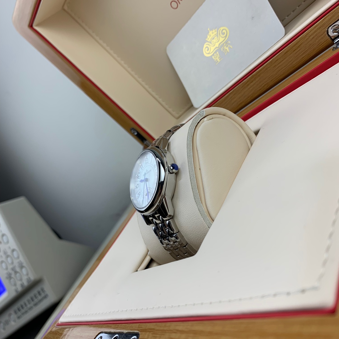 Cartier 皇家 积家约会系列女款腕表
