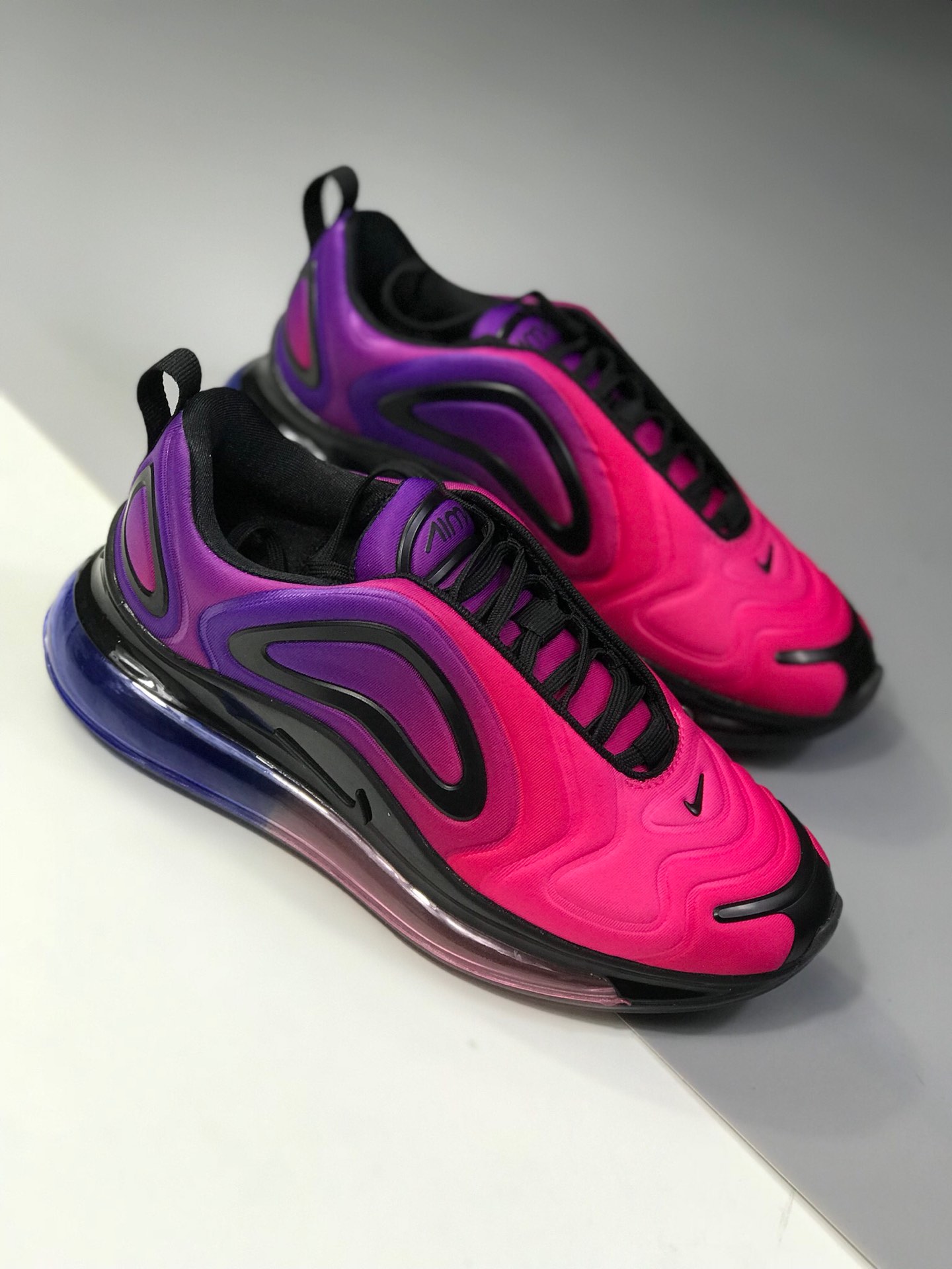 180公司级 原装黑盒 耐克 Nike Air Max 720 天眼 气垫部分的全新升级 AR9293-500