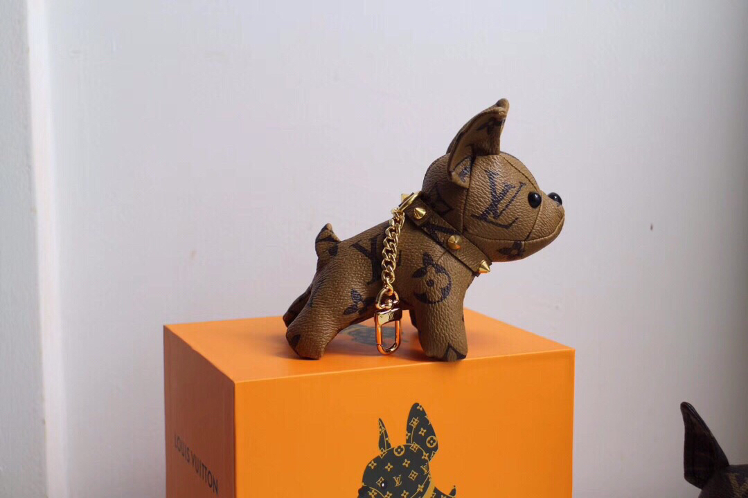 lv专柜限量钥匙扣法斗犬挂件钥匙扣摆件尺寸:13×5×12cm小狗可当做