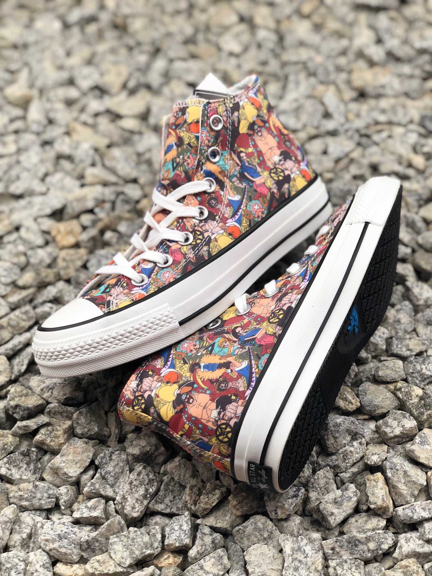 100正确硫化版本   匡威100周年限定 One Piece x Converse All Star 100 HI高帮硫化帆布板鞋“海贼王动漫彩色”