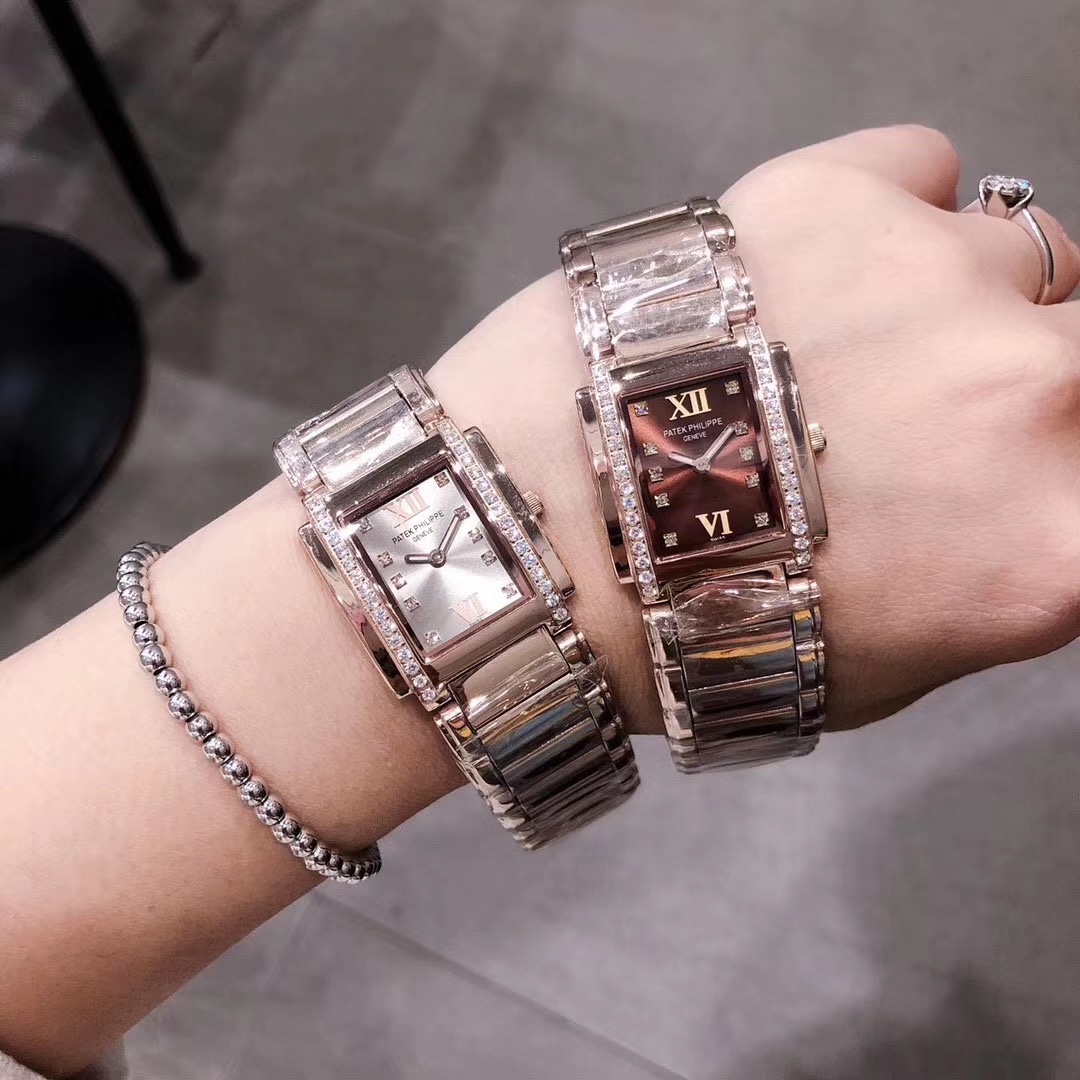 Patek Philippe 百达翡丽-Patek Philippe Twenty~4®系列 特别选取小巧的长方形表壳