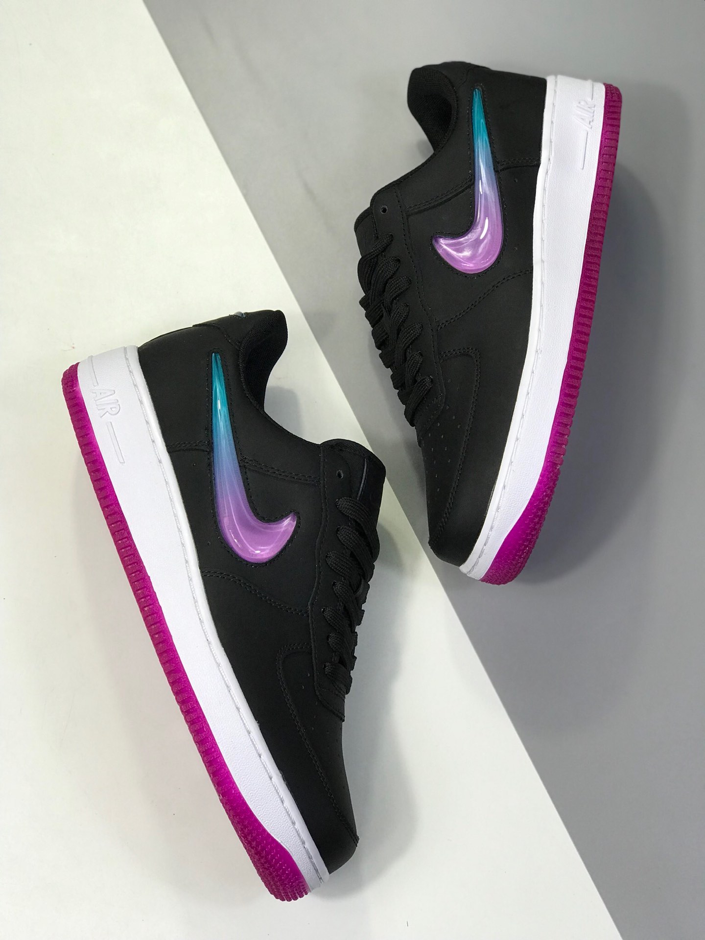 150  原价：180新版本纯原勾。头层空军果冻NIKE AIR FORCE 1 AF1 空军一号果冻男子低帮板鞋 AH6827-100