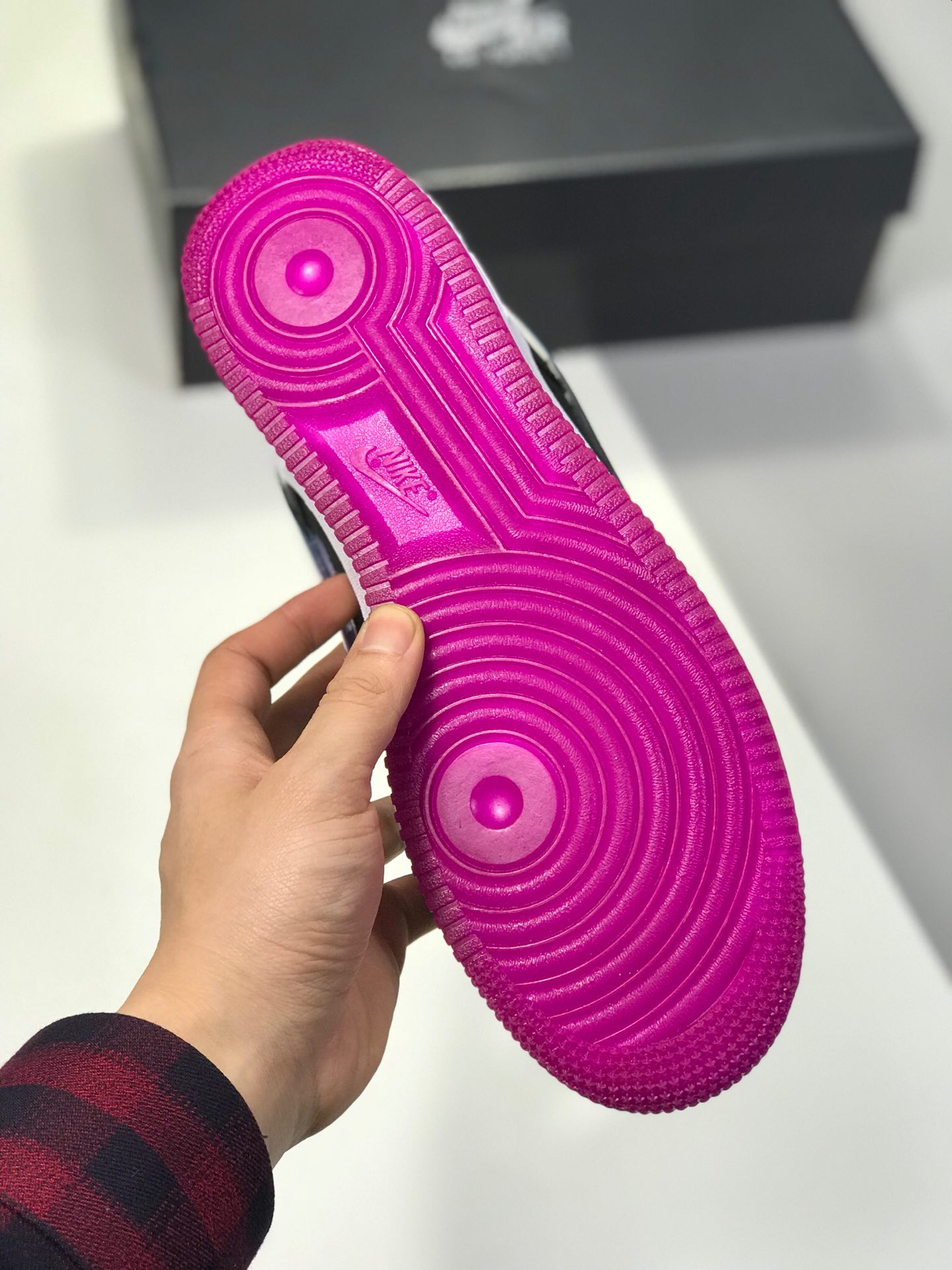 150  原价：180新版本纯原勾。头层空军果冻NIKE AIR FORCE 1 AF1 空军一号果冻男子低帮板鞋 AH6827-100