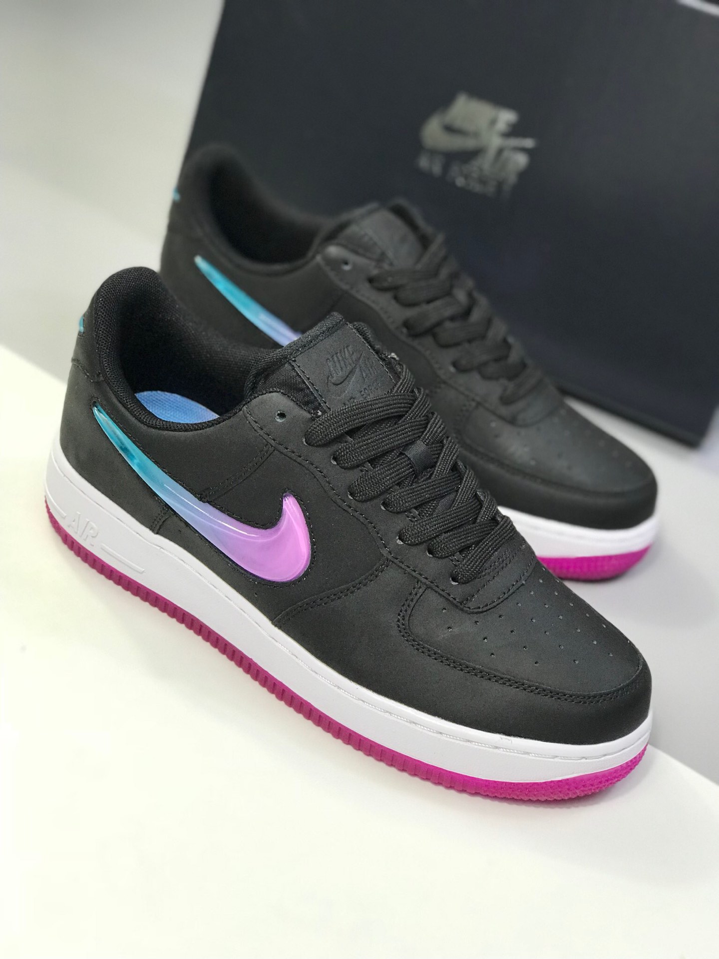 150  原价：180新版本纯原勾。头层空军果冻NIKE AIR FORCE 1 AF1 空军一号果冻男子低帮板鞋 AH6827-100