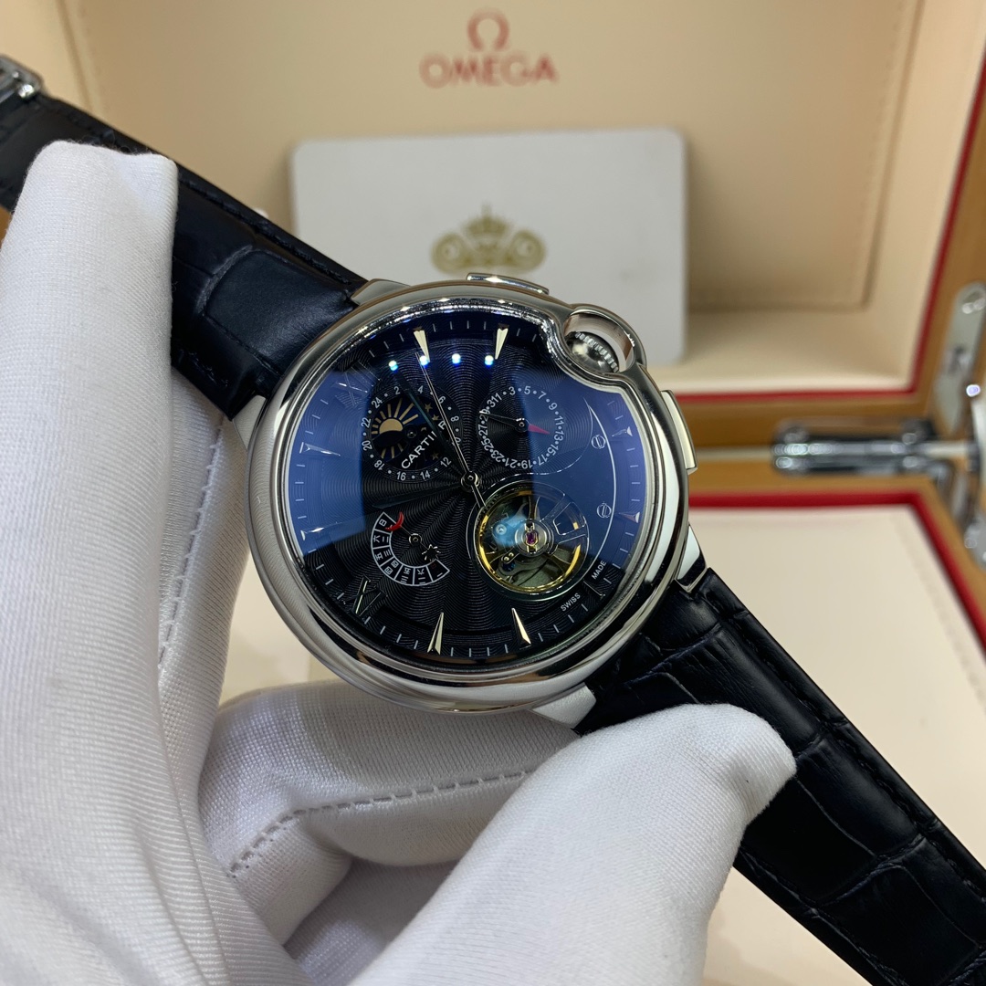 Cartier 皇家 卡地亚蓝气球系列男款腕表
