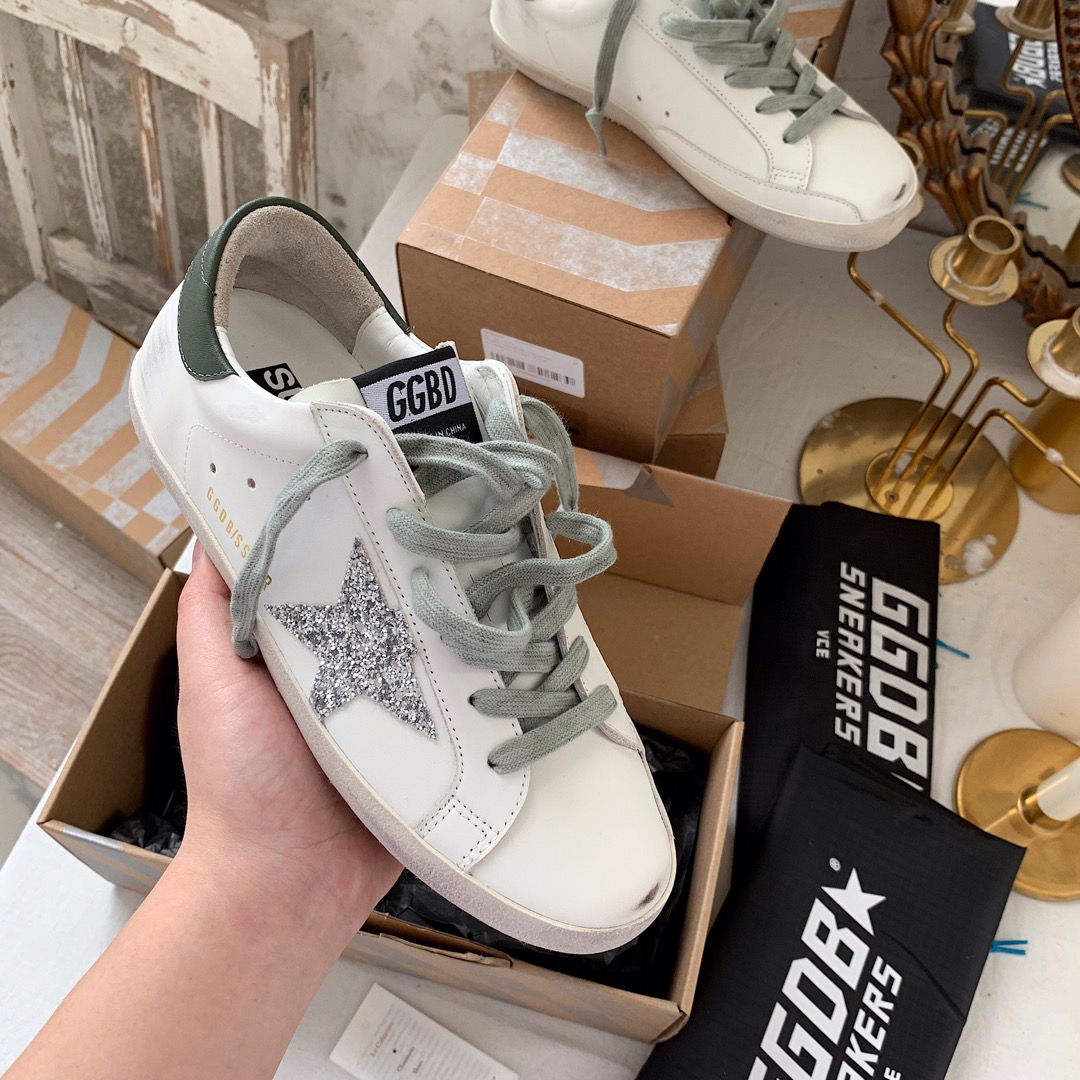 (⚠️Producción a largo plazo. Consulta para pedidos) 🔥 Modelo de pareja de estrella plateada con cola verde militar. ✅ …