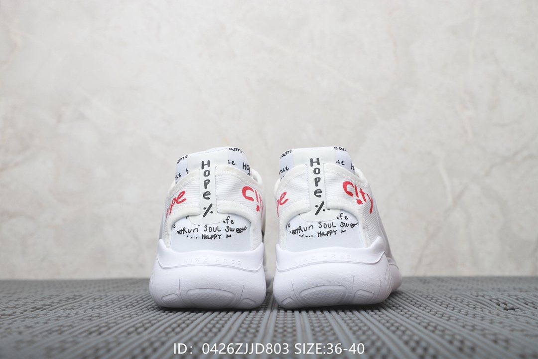 110  耐克Nike Wmns Nike Free En 2018 T-Shirt 联名款 赤足系列轻便跑步鞋！号码：36 36.5 37 38 38.5 39 40