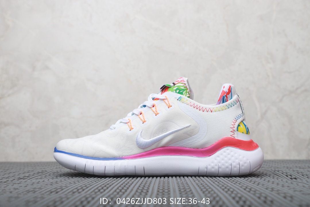 110  耐克Nike Wmns Nike Free En 2018 T-Shirt 联名款 赤足系列轻便跑步鞋！号码：36 36.5 37 38 38.5 39 40 40.5 41 42 42.5 43 44
