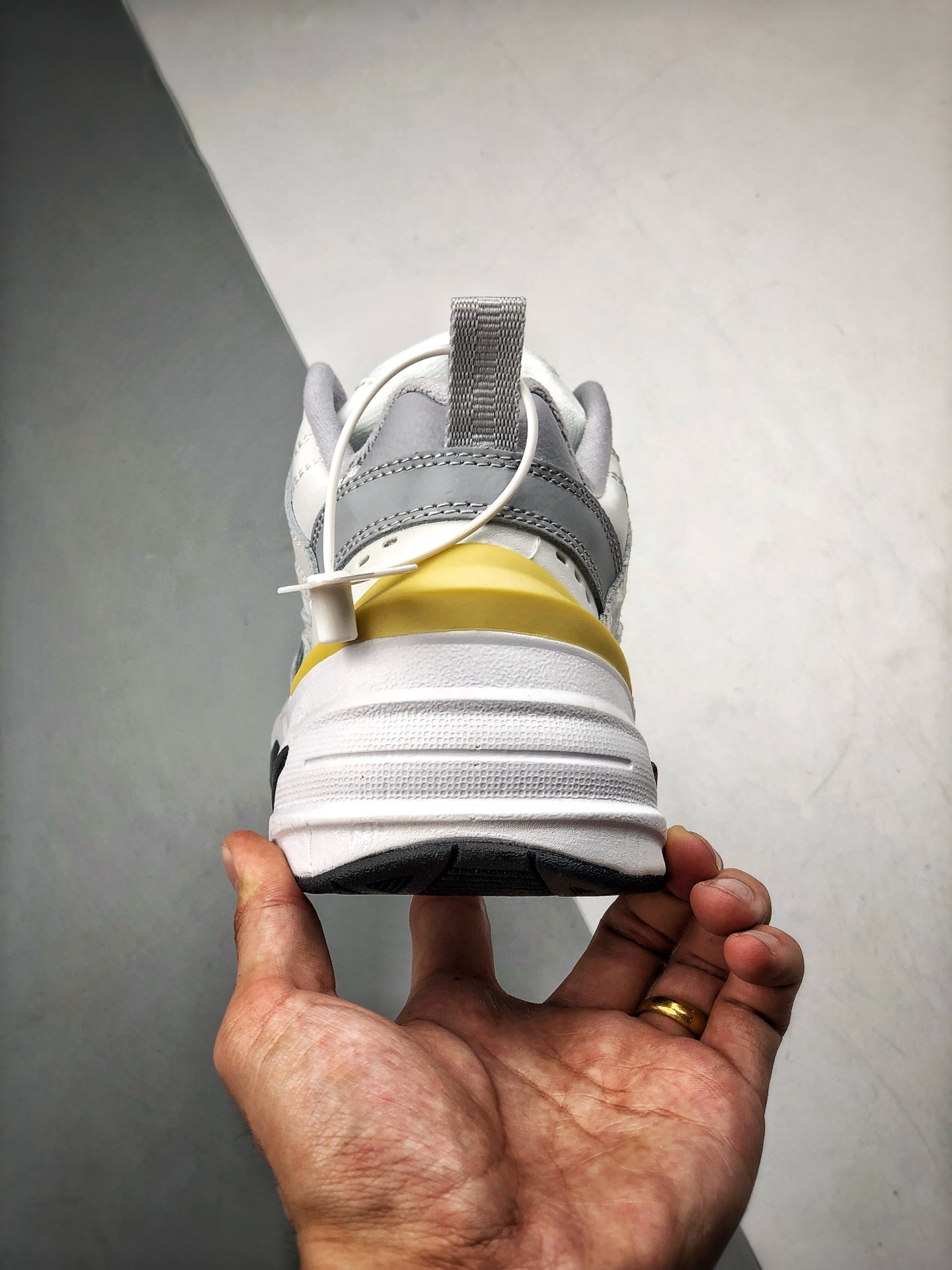 200  耐克Nike M2K Tekno Platinum”Plum Chalk”复古潮流百搭旅游休闲运动老爹鞋！<br />PCSIZE:36 36.5 37.5 38 38.5 39 40 40.5 41 42 42.5 43 44 44.5 45