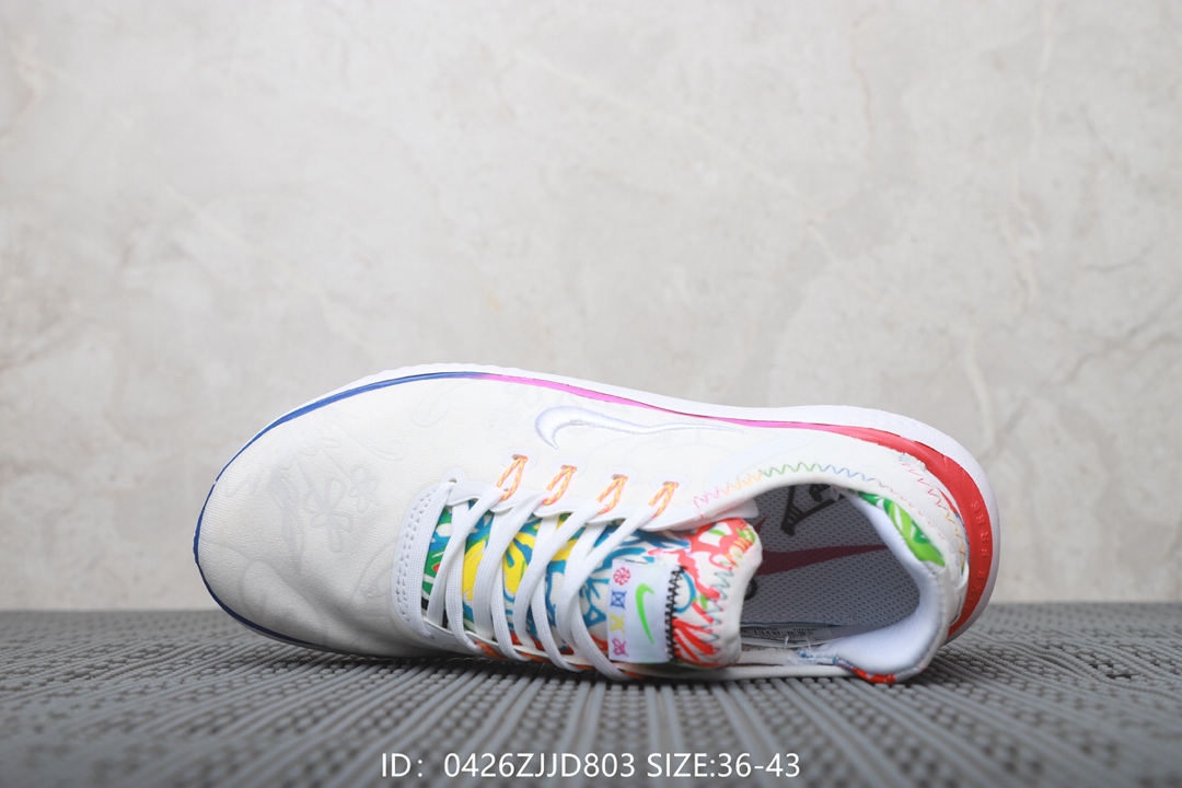 110  耐克Nike Wmns Nike Free En 2018 T-Shirt 联名款 赤足系列轻便跑步鞋！号码：36 36.5 37 38 38.5 39 40 40.5 41 42 42.5 43 44