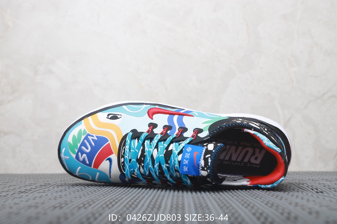 110  耐克Nike Wmns Nike Free En 2018 T-Shirt 联名款 赤足系列轻便跑步鞋！号码：36 36.5 37 38 38.5 39 40 40.5 41 42 42.5 43 44